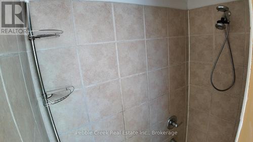 Upper Level Bathroom - 109 Napier Street, Goderich (Goderich (Town)), ON - Indoor Photo Showing Bathroom