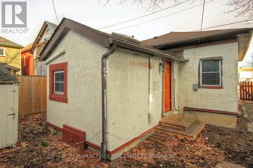 225 Simcoe Street, London East (East K), ON - Outdoor With Exterior