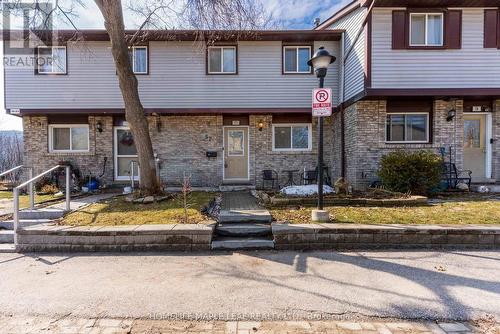 57 - 45 HANSEN ROAD N  Brampton, ON L6V 3C5