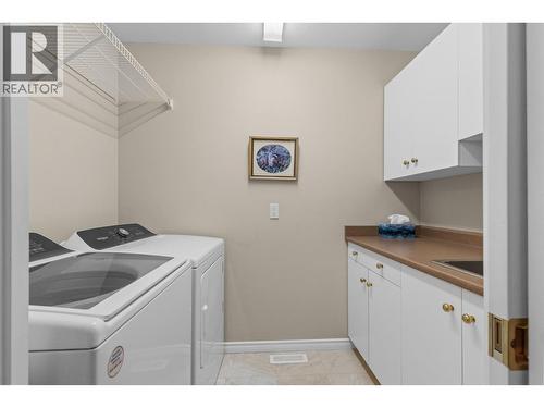 3849 Glen Canyon Drive, West Kelowna, BC - Indoor Photo Showing Laundry Room