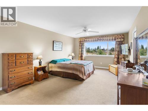 3849 Glen Canyon Drive, West Kelowna, BC - Indoor Photo Showing Bedroom