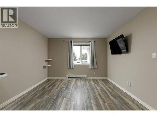 400 Sutton Crescent Unit# 313, Kelowna, BC - Indoor Photo Showing Other Room