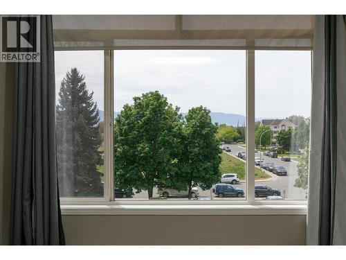 400 Sutton Crescent Unit# 313, Kelowna, BC - Indoor Photo Showing Other Room