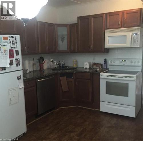 upper floor main kitchen with eat-in dining area - 456 Jackson Street W, Hamilton, ON - Indoor Photo Showing Kitchen