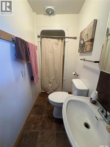 404 Yellowhead Highway, Theodore, SK - Indoor Photo Showing Bathroom