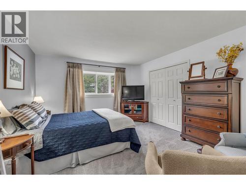 103 Eagle Drive, Kaleden, BC - Indoor Photo Showing Bedroom