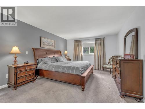103 Eagle Drive, Kaleden, BC - Indoor Photo Showing Bedroom