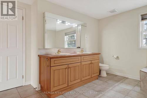 315 Eleventh Street E, Cornwall, ON - Indoor Photo Showing Bathroom