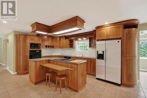315 Eleventh Street E, Cornwall, ON - Indoor Photo Showing Kitchen With Double Sink