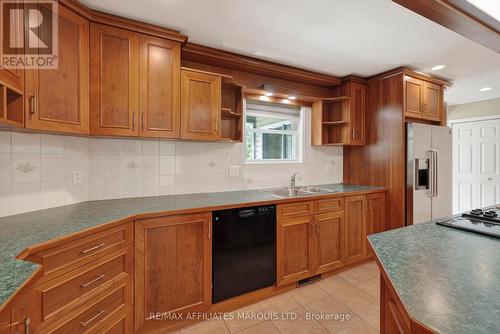 315 Eleventh Street E, Cornwall, ON - Indoor Photo Showing Kitchen With Double Sink