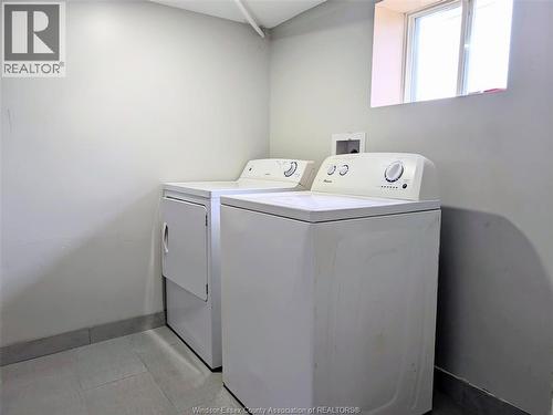 77 Askew, Leamington, ON - Indoor Photo Showing Laundry Room