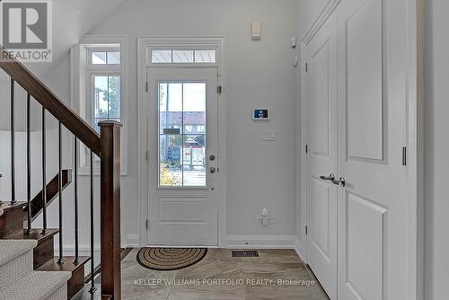 2016 Deerview Common, Oakville, ON - Indoor Photo Showing Other Room