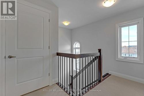 2016 Deerview Common, Oakville, ON - Indoor Photo Showing Other Room