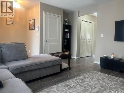 207 303 Slimmon Place, Saskatoon, SK - Indoor Photo Showing Bedroom