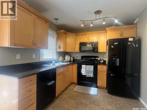 207 303 Slimmon Place, Saskatoon, SK - Indoor Photo Showing Kitchen