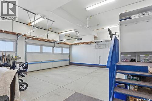 983 Pringle Cove, Saskatoon, SK - Indoor Photo Showing Garage