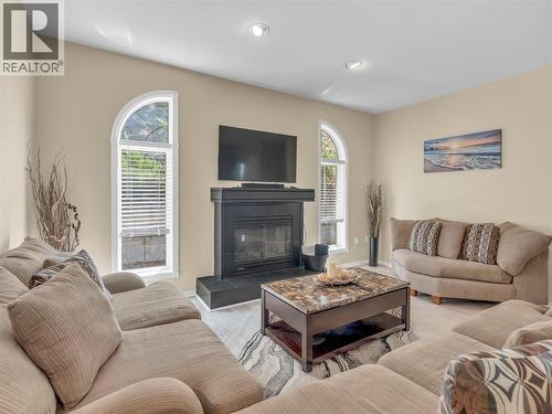 3257 Juniper Drive, Naramata, BC - Indoor Photo Showing Living Room With Fireplace