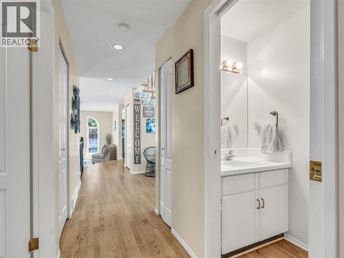 3257 Juniper Drive, Naramata, BC - Indoor