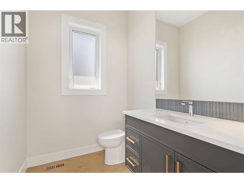 258 Summer Wood Drive, Kelowna, BC - Indoor Photo Showing Bathroom