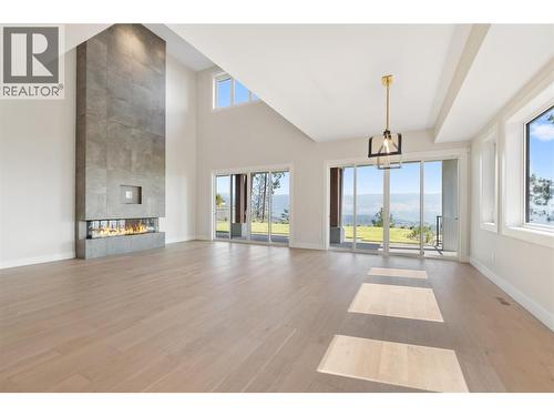 258 Summer Wood Drive, Kelowna, BC - Indoor Photo Showing Other Room