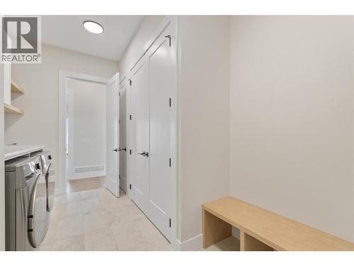 258 Summer Wood Drive, Kelowna, BC - Indoor Photo Showing Laundry Room