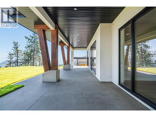 258 Summer Wood Drive, Kelowna, BC - Outdoor With Exterior