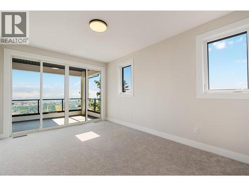258 Summer Wood Drive, Kelowna, BC - Indoor Photo Showing Other Room