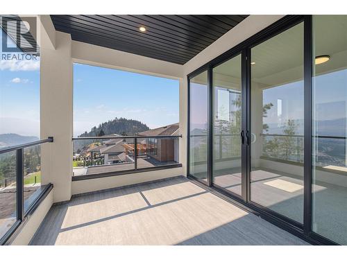 258 Summer Wood Drive, Kelowna, BC - Outdoor With Exterior