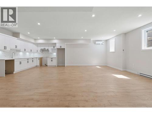 258 Summer Wood Drive, Kelowna, BC - Indoor Photo Showing Other Room