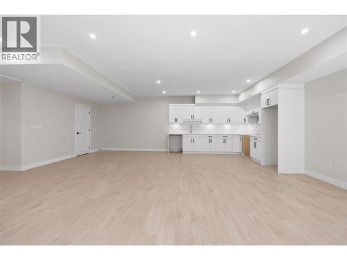 258 Summer Wood Drive, Kelowna, BC - Indoor