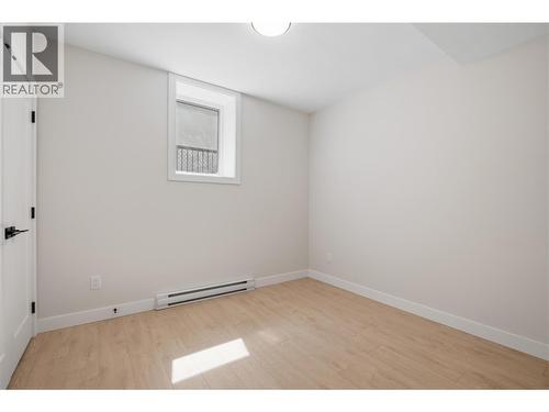 258 Summer Wood Drive, Kelowna, BC - Indoor Photo Showing Other Room