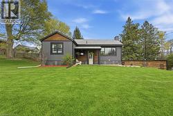 577 HARVEST Road Dundas, ON L9H 5K8