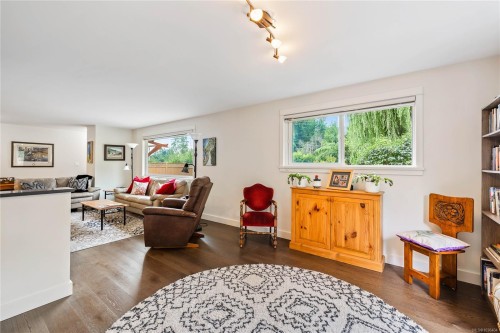 220 Park Dr, Salt Spring, BC 