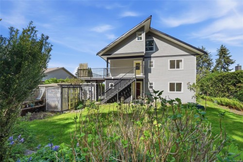 3970 Bovanis Rd, Bowser, BC 