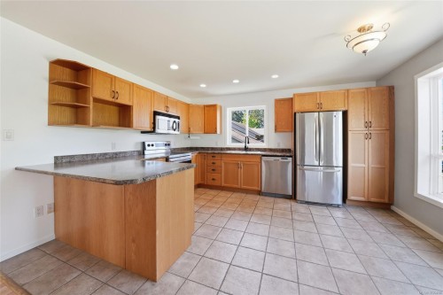 3970 Bovanis Rd, Bowser, BC 
