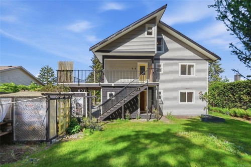 3970 Bovanis Rd, Bowser, BC 