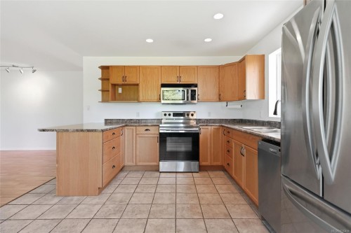 3970 Bovanis Rd, Bowser, BC 
