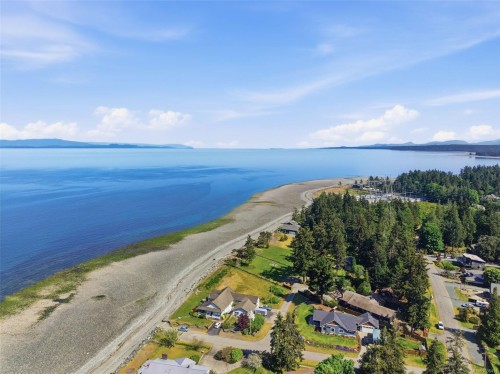 3970 Bovanis Rd, Bowser, BC 