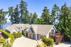 863 Cavin Rd French Creek, BC V9P 1Z9