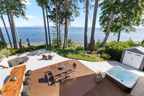 863 Cavin Rd, French Creek, BC 