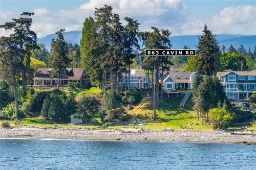 863 Cavin Rd, French Creek, BC 