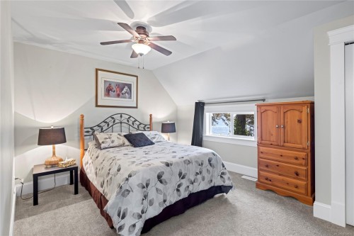 863 Cavin Rd, French Creek, BC 
