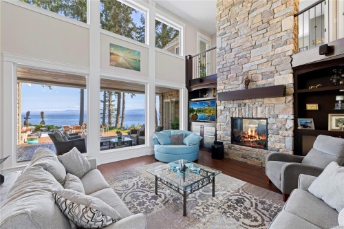 863 Cavin Rd, French Creek, BC 