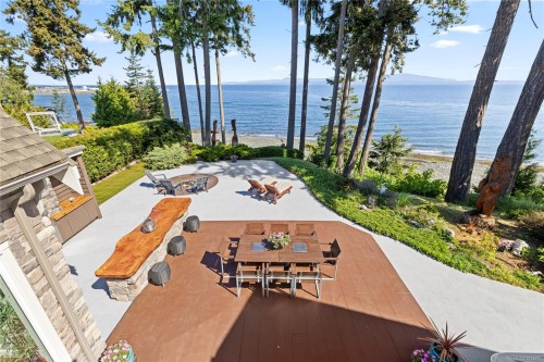 863 Cavin Rd, French Creek, BC 
