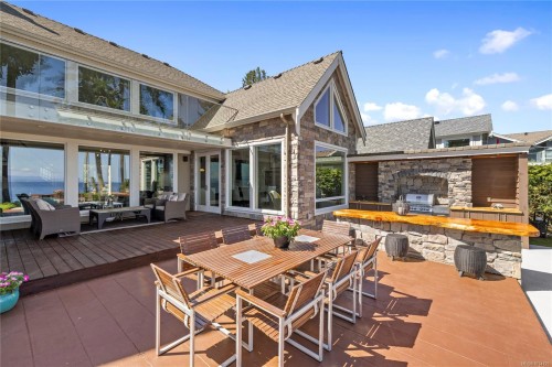 863 Cavin Rd, French Creek, BC 