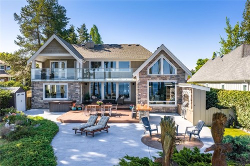 863 Cavin Rd, French Creek, BC 