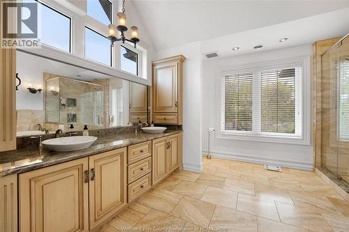 1740 Caille Avenue, Lakeshore, ON - Indoor Photo Showing Bathroom