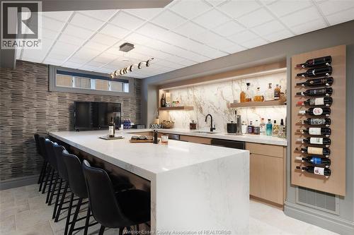 1740 Caille Avenue, Lakeshore, ON - Indoor Photo Showing Kitchen