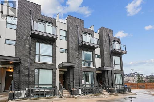 46 - 26 FIELDWAY ROAD  Toronto, ON M8Z 3L2
