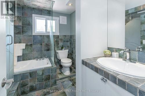 193 Pine Cove Road, Burlington, ON - Indoor Photo Showing Bathroom